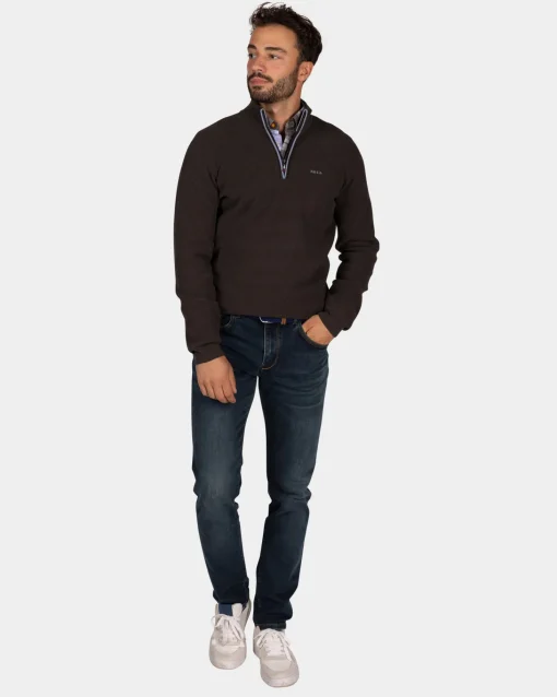 Dunkelbrauner Chenille-Pullover mit halbem Reißverschluss - Dark Mocca