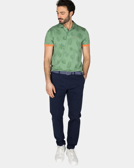 Grünes Poloshirt mit Blattmuster