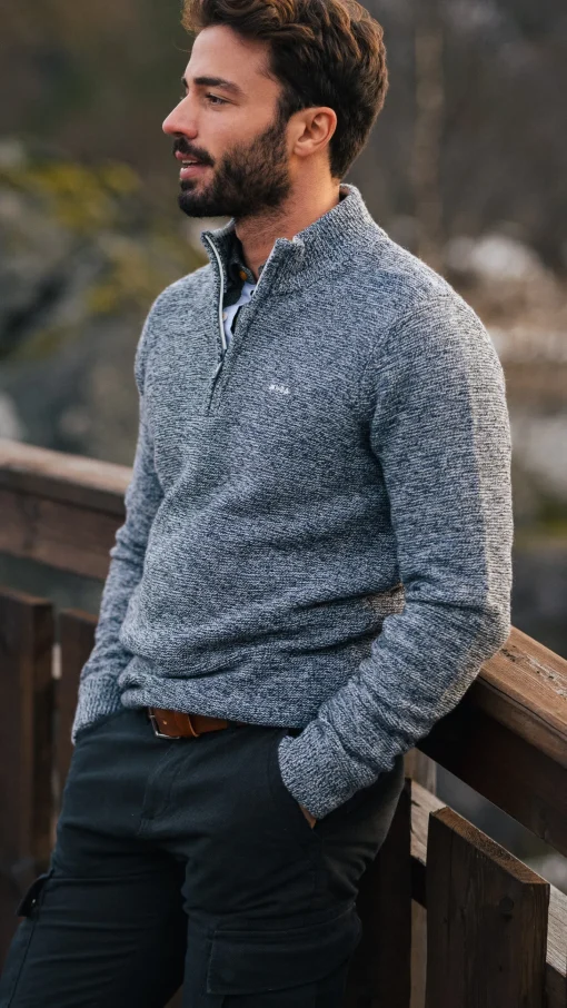 Marineblauer Strickpullover mit halbem Reißverschluss - Winter Navy